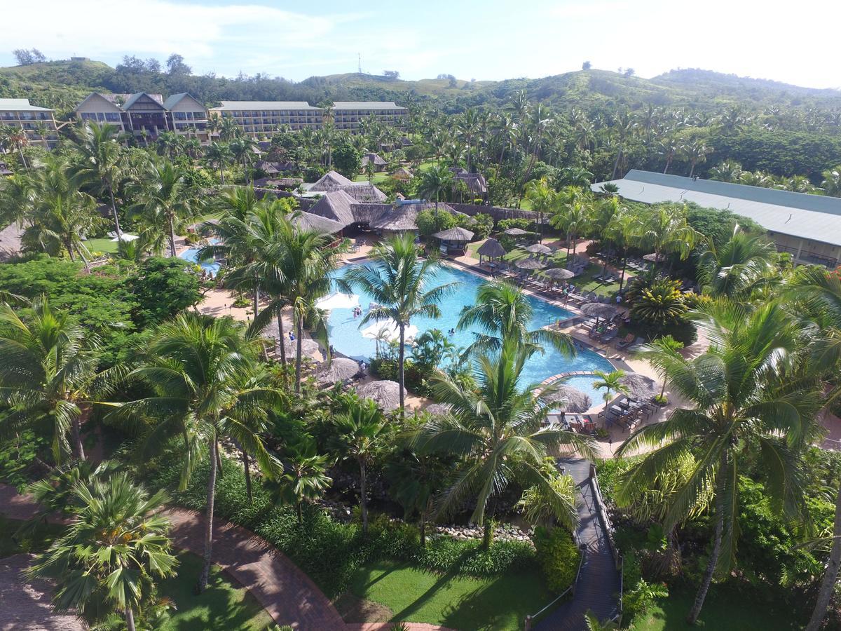 Outrigger Fiji Beach Resort Korotogo Exterior foto Aerial view of the resort